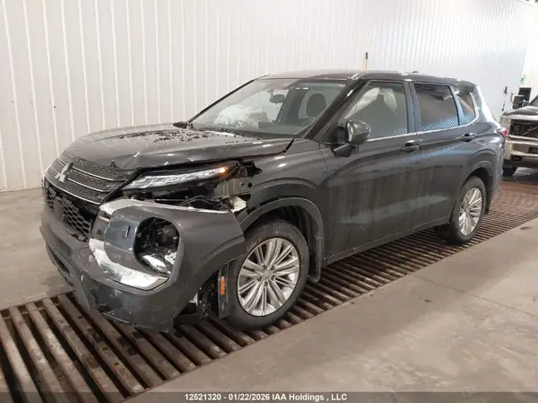JA4J4UA85RZ635187 2024 MITSUBISHI OUTLANDER - Image 2