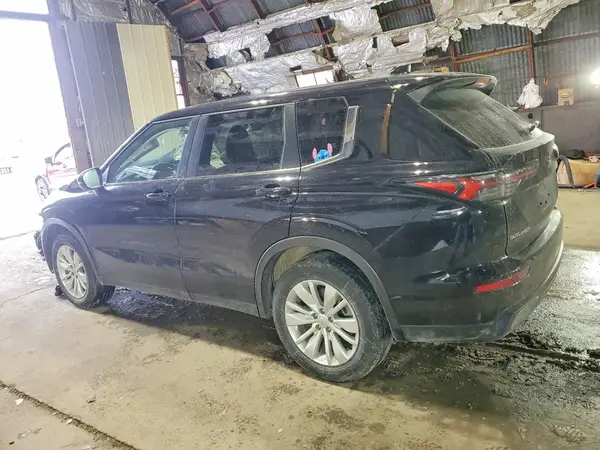 JA4J4UA85SZ020869 2025 MITSUBISHI OUTLANDER - Image 2