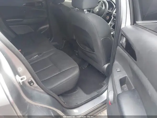 JA4J4UA86NZ036552 2022 MITSUBISHI ECLIPSE CROSS - Image 8