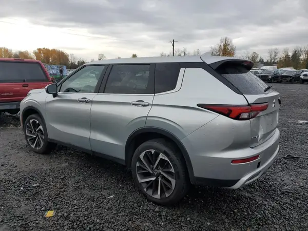 JA4J4UA86PZ027109 2023 MITSUBISHI OUTLANDER - Image 2