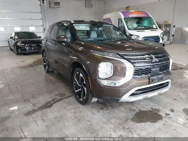 JA4J4UA86PZ617133 2023 MITSUBISHI OUTLANDER - Image 1