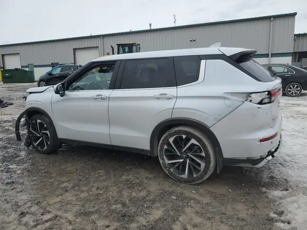 JA4J4UA87NZ052341 2022 MITSUBISHI OUTLANDER - Image 2