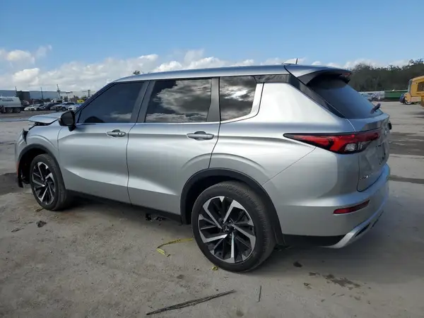JA4J4UA87NZ065011 2022 MITSUBISHI OUTLANDER - Image 2
