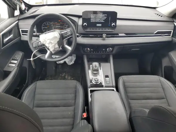 JA4J4UA87PZ020864 2023 MITSUBISHI OUTLANDER - Image 8