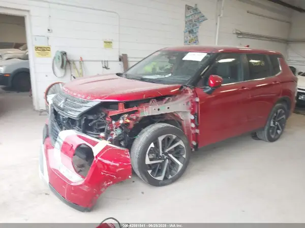 JA4J4UA87PZ022985 2023 MITSUBISHI OUTLANDER - Image 2