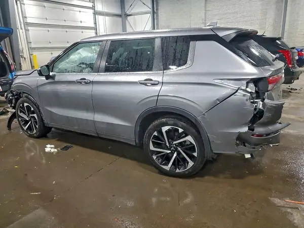 JA4J4UA87PZ023540 2023 MITSUBISHI OUTLANDER - Image 2