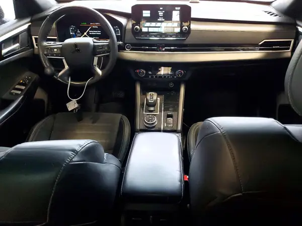 JA4J4UA87PZ047191 2023 MITSUBISHI OUTLANDER - Image 8