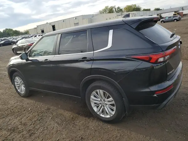 JA4J4UA87RZ016753 2024 MITSUBISHI OUTLANDER - Image 2
