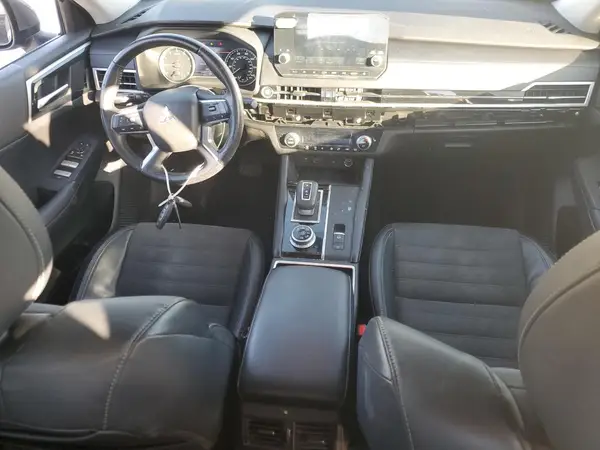 JA4J4UA88NZ027321 2022 MITSUBISHI OUTLANDER - Image 8