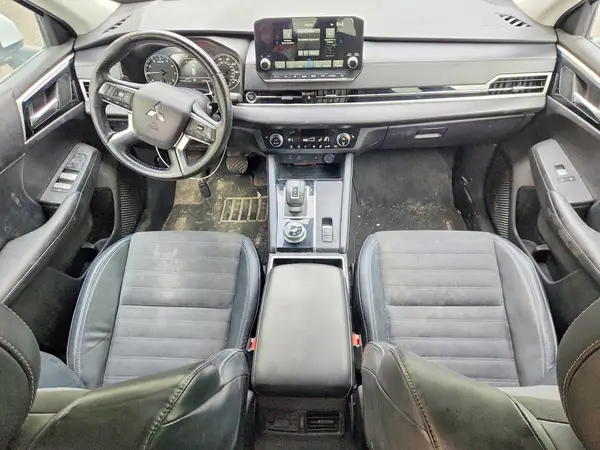 JA4J4UA88NZ062442 2022 MITSUBISHI OUTLANDER - Image 8