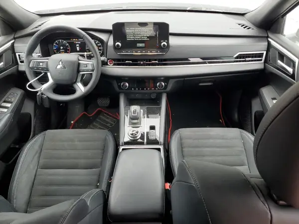 JA4J4UA88PZ032845 2023 MITSUBISHI OUTLANDER - Image 8