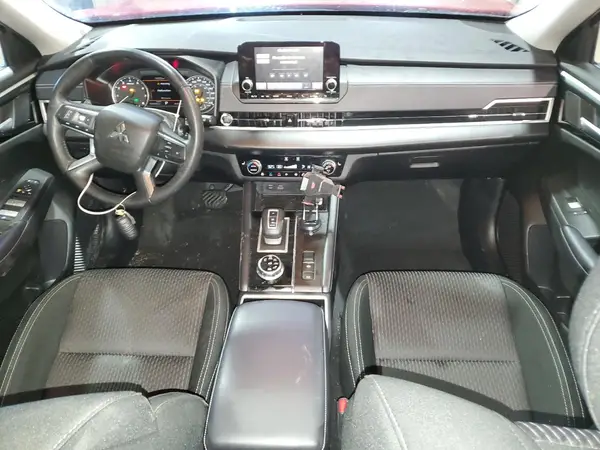 JA4J4UA88PZ608451 2023 MITSUBISHI OUTLANDER - Image 8