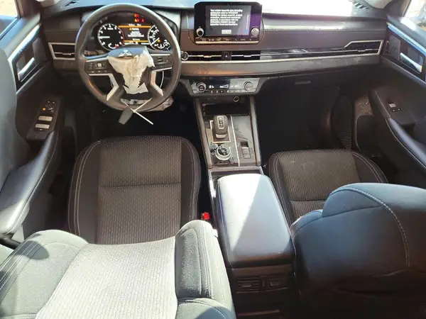 JA4J4UA88RZ060664 2024 MITSUBISHI OUTLANDER - Image 8