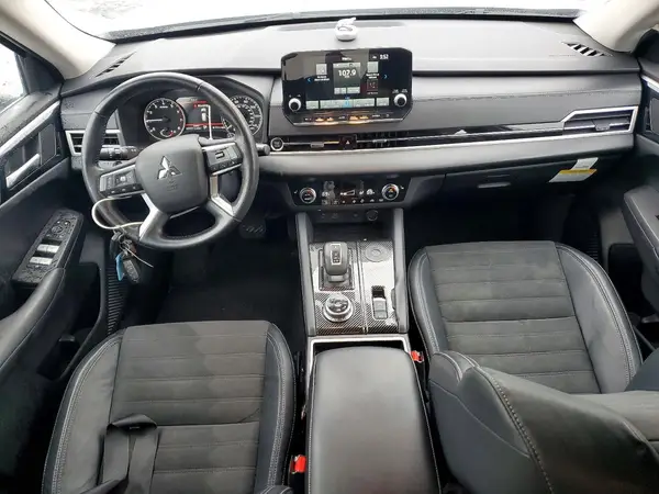 JA4J4UA89NZ032852 2022 MITSUBISHI OUTLANDER - Image 8