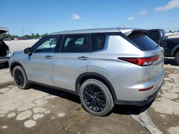 JA4J4UA89NZ078827 2022 MITSUBISHI OUTLANDER - Image 2