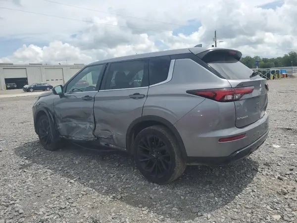 JA4J4UA89NZ083719 2022 MITSUBISHI OUTLANDER - Image 2