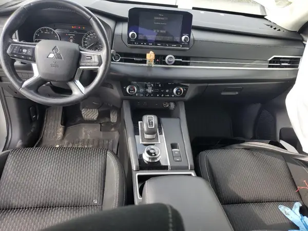 JA4J4UA89NZ605894 2022 MITSUBISHI OUTLANDER - Image 8