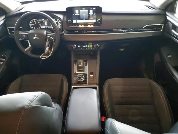 JA4J4UA89PZ013298 2023 MITSUBISHI OUTLANDER - Image 8