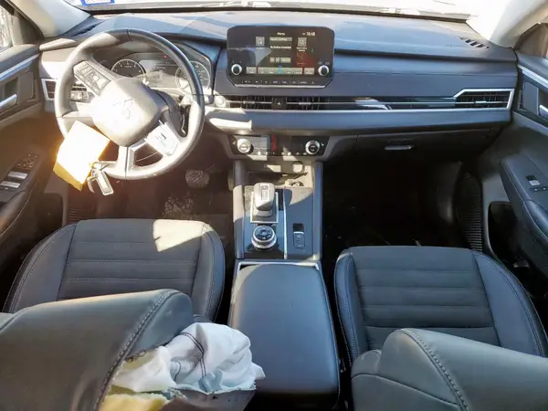 JA4J4UA89PZ051534 2023 MITSUBISHI OUTLANDER - Image 8