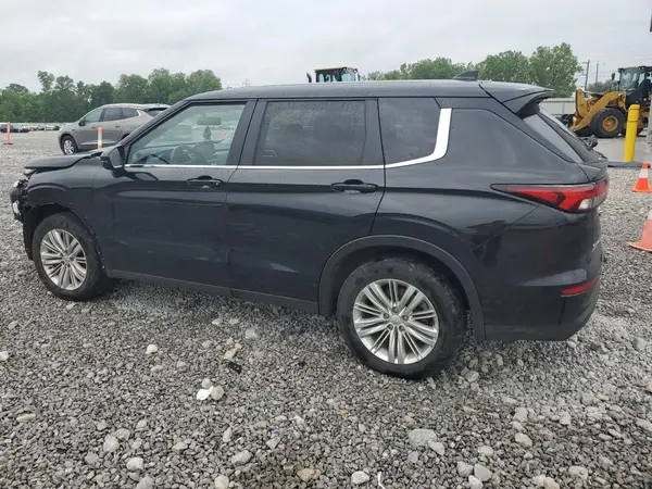 JA4J4UA89RZ003972 2024 MITSUBISHI OUTLANDER - Image 2