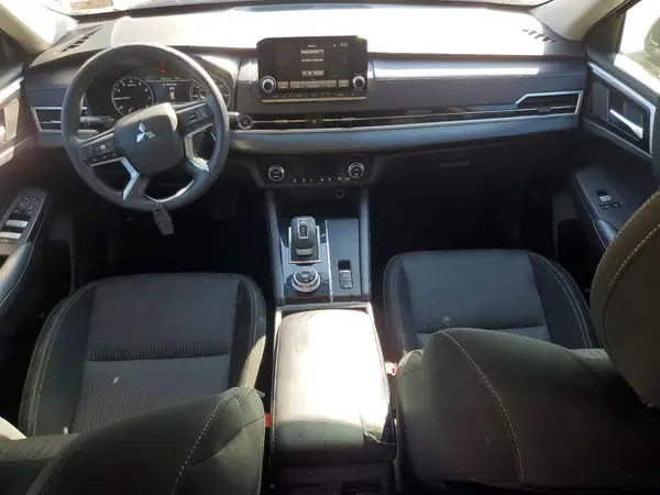 JA4J4UA89RZ042674 2024 MITSUBISHI OUTLANDER - Image 8
