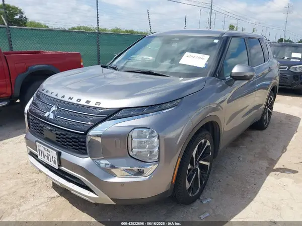 JA4J4UA8XNZ048493 2022 MITSUBISHI OUTLANDER - Image 2
