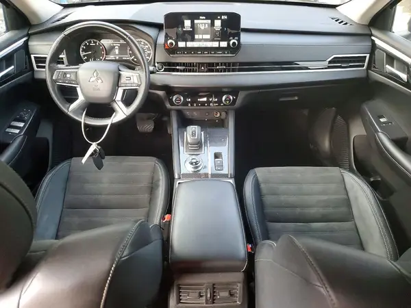 JA4J4UA8XNZ064774 2022 MITSUBISHI OUTLANDER - Image 8