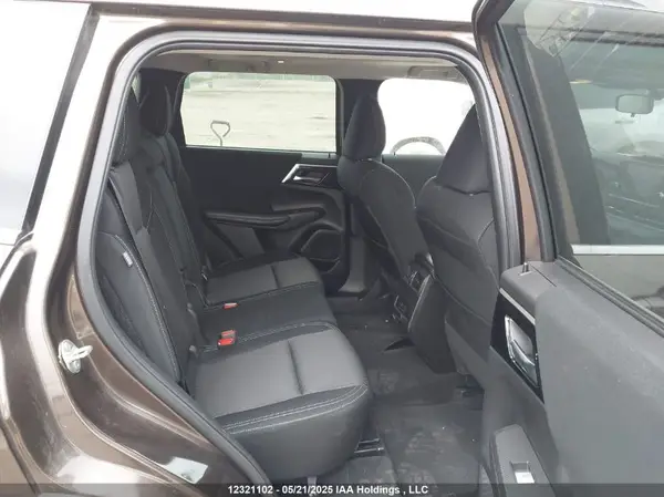 JA4J4UA8XNZ612224 2022 MITSUBISHI OUTLANDER - Image 8