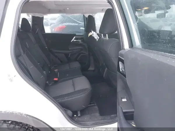 JA4J4UA8XPZ615997 2023 MITSUBISHI OUTLANDER - Image 8