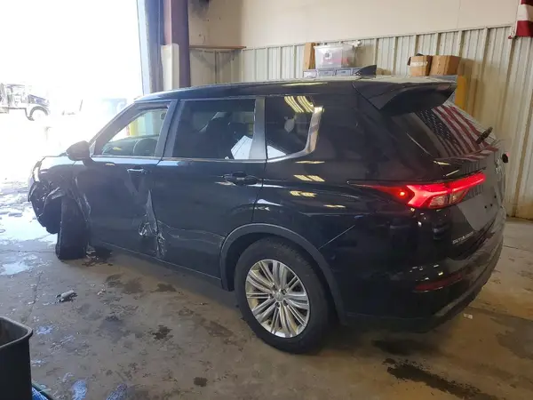 JA4J4UA8XRZ056793 2024 MITSUBISHI OUTLANDER - Image 2