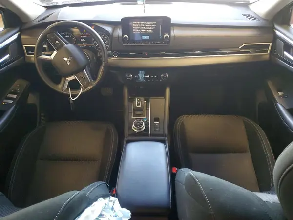 JA4J4UA8XRZ056793 2024 MITSUBISHI OUTLANDER - Image 8