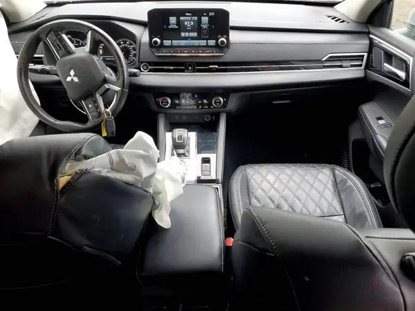 JA4J4VA80NZ061369 2022 MITSUBISHI OUTLANDER - Image 8