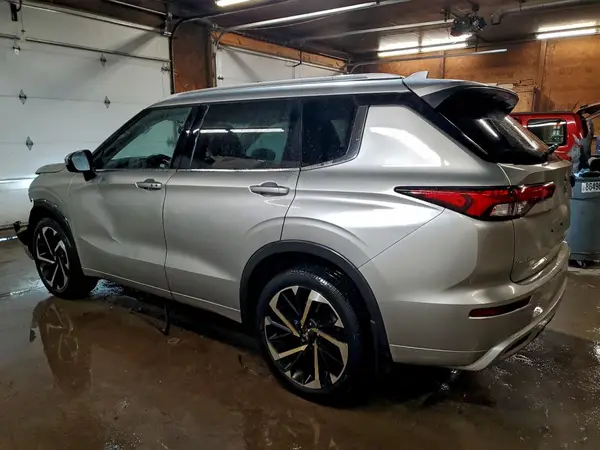 JA4J4VA80NZ082187 2022 MITSUBISHI OUTLANDER - Image 2