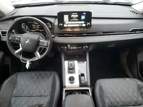 JA4J4VA80PZ021568 2023 MITSUBISHI OUTLANDER - Image 8