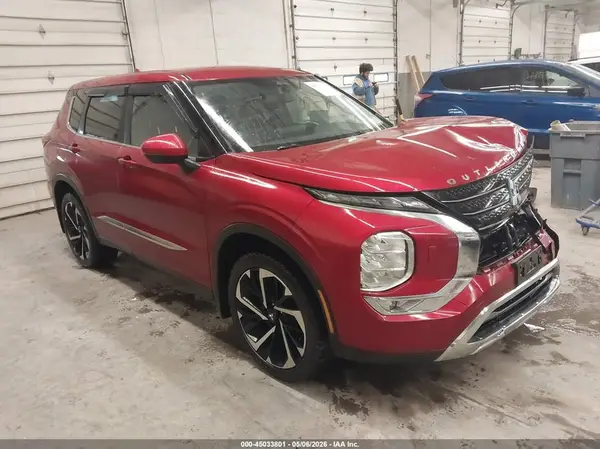JA4J4VA80RZ004076 2024 MITSUBISHI OUTLANDER - Image 1