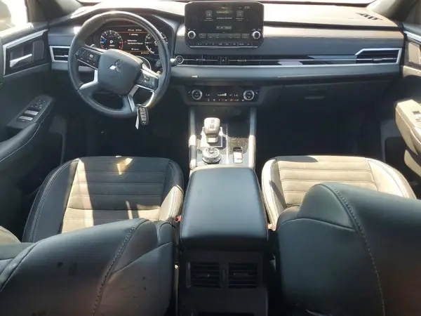 JA4J4VA80RZ004532 2024 MITSUBISHI OUTLANDER - Image 8