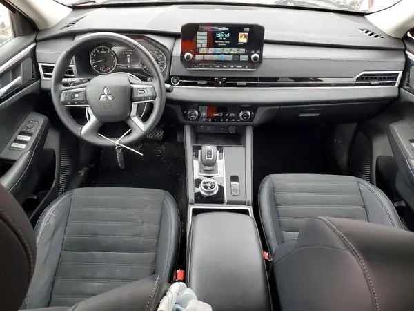 JA4J4VA80RZ014395 2024 MITSUBISHI OUTLANDER - Image 8