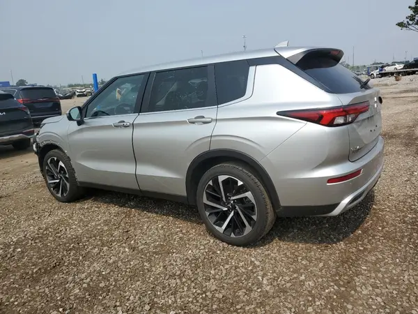 JA4J4VA80RZ024599 2024 MITSUBISHI OUTLANDER - Image 2
