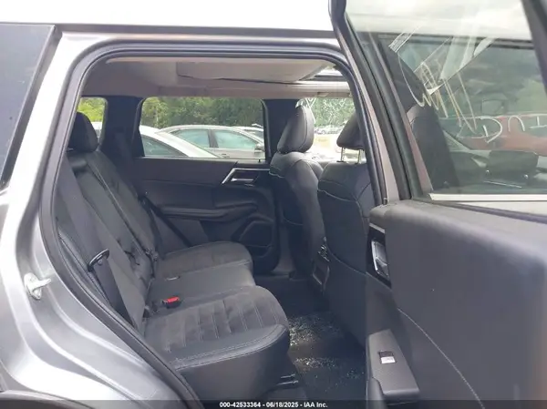 JA4J4VA80RZ038129 2024 MITSUBISHI OUTLANDER - Image 8