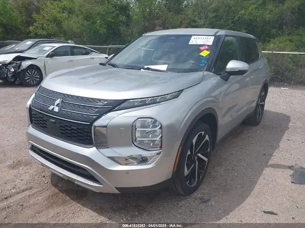 JA4J4VA80RZ043654 2024 MITSUBISHI OUTLANDER - Image 2