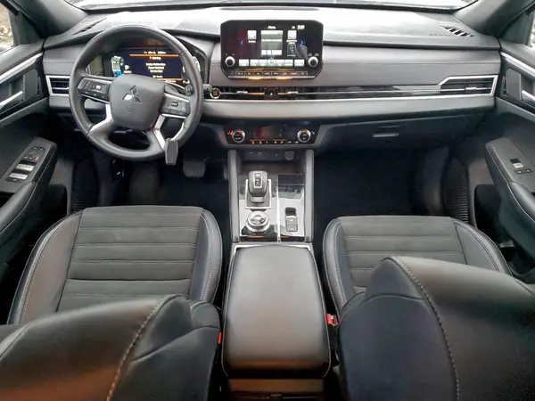 JA4J4VA80RZ046537 2024 MITSUBISHI OUTLANDER - Image 8