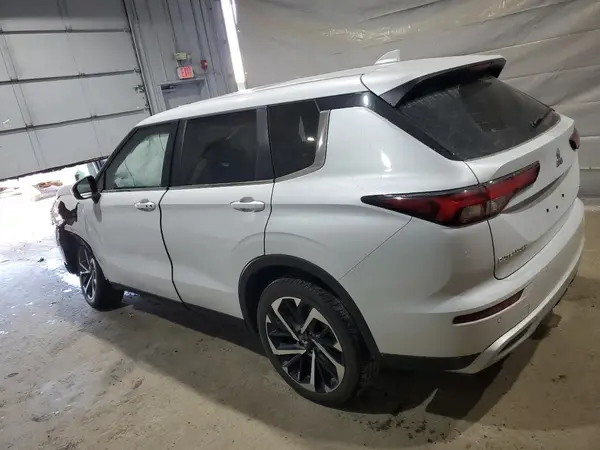 JA4J4VA80RZ066397 2024 MITSUBISHI OUTLANDER - Image 2