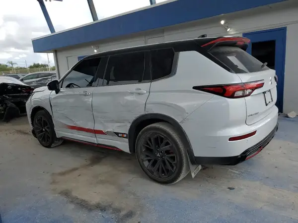 JA4J4VA80RZ076783 2024 MITSUBISHI OUTLANDER - Image 2