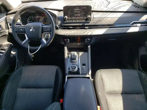 JA4J4VA80RZ621638 2024 MITSUBISHI OUTLANDER - Image 8