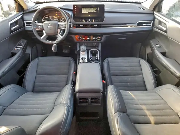 JA4J4VA80SZ014368 2025 MITSUBISHI OUTLANDER - Image 8