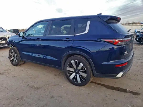 JA4J4VA80SZ017769 2025 MITSUBISHI OUTLANDER - Image 2
