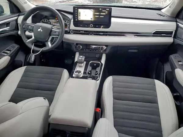 JA4J4VA80SZ018596 2025 MITSUBISHI OUTLANDER - Image 8