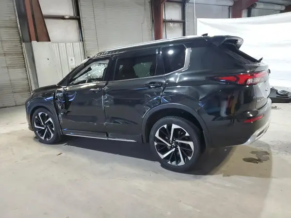 JA4J4VA81NZ022869 2022 MITSUBISHI OUTLANDER - Image 2