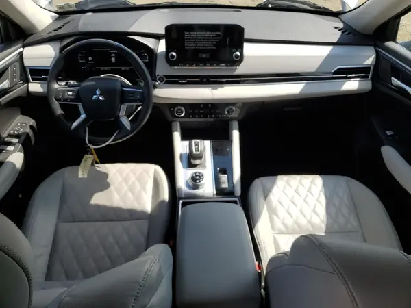 JA4J4VA81PZ025273 2023 MITSUBISHI OUTLANDER - Image 8