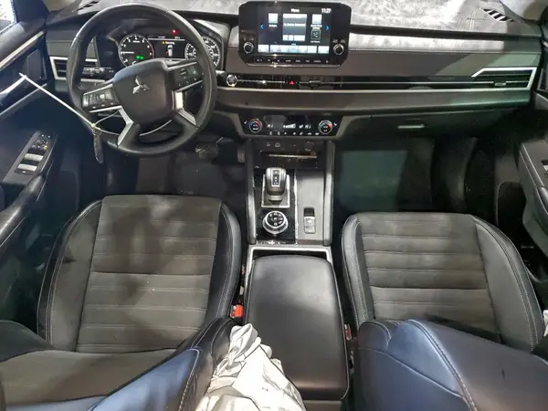 JA4J4VA81RZ017225 2024 MITSUBISHI OUTLANDER - Image 8